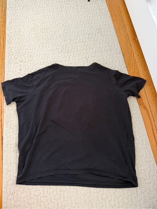 lululemon athletica Tops - lululemon athletica Black Short Sleeve Women's Tee